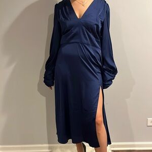 Alexia Admor dress